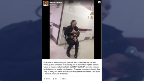 Emotivo gesto de una policía con un bebé que lloraba continuamente