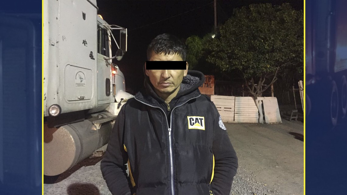 Detienen a dos personas por trasladar a indocumentados