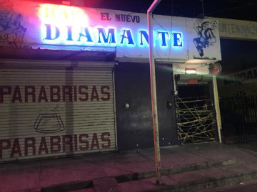 Atacan a balazos un bar en Monterrey