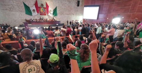 Congreso de Oaxaca aprueba despenalizar el aborto