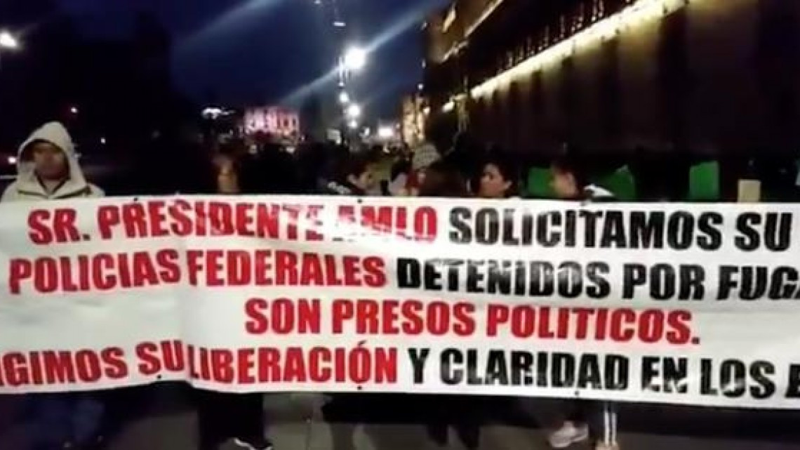 Piden familiares a AMLO liberar a policías detenidos por fuga de 'El Chapo'