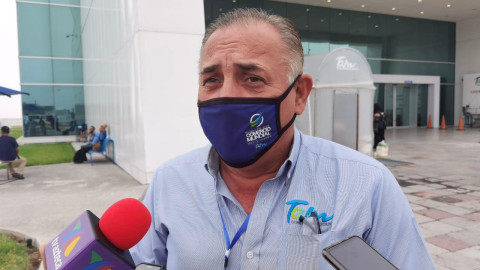 Por el puente de comercio mundial cruzan más de 14 mil unidades de carga por día 