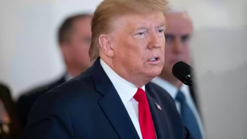 Senado de EU cita a Trump, juicio se reanudará el martes