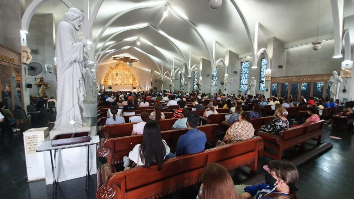 Conmemoran con el Lavatorio de Pies