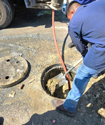 Invita COMAPA a usuarios a ser partícipes del cuidado de la red drenaje sanitario
