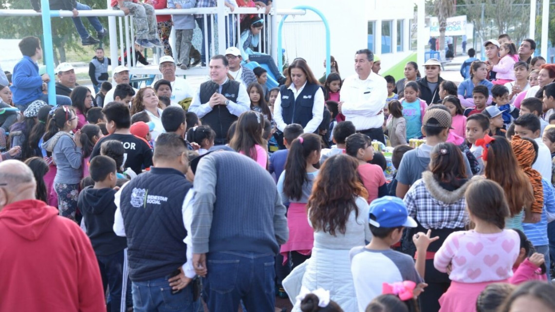 Gob Tam celebra navidad con vecinos de Reynosa