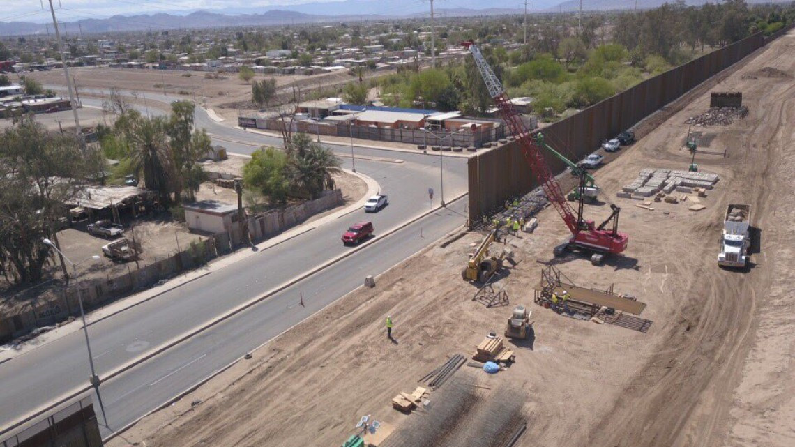 EU comienza a construir el muro fronterizo