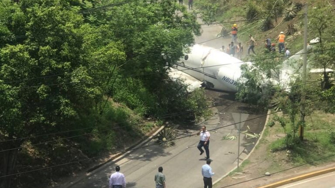 Avión se estrella en aeropuerto de Toncontín, Tegucigalpa, Honduras