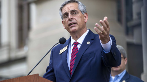 Georgia realizará conteo manual de votos ante insistencia de fraude 