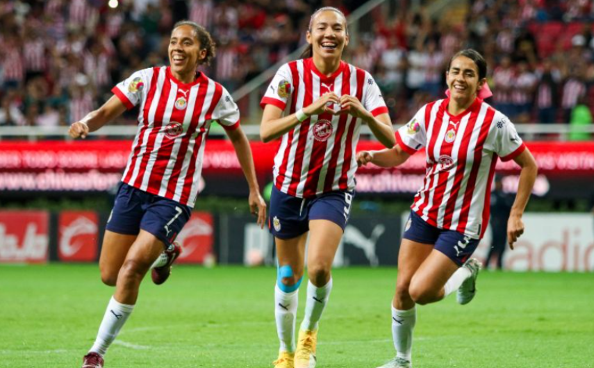 Chivas femenil golea al Necaxa en el Akron