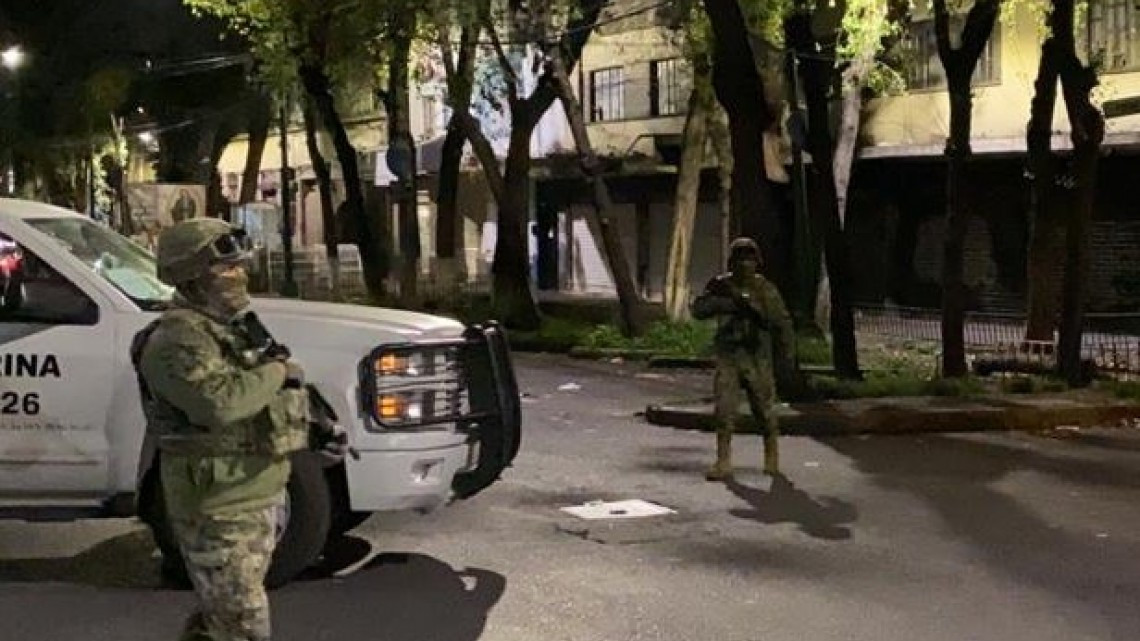 Marina ejecuta fuerte operativo en Tepito