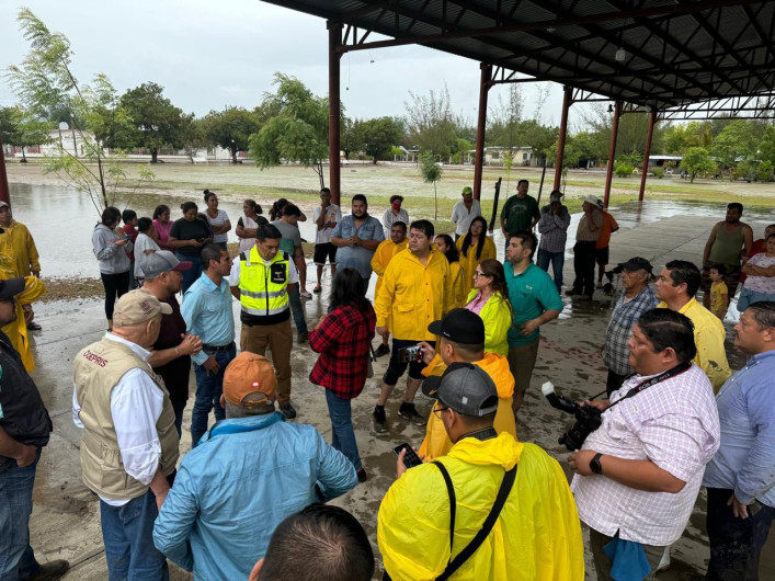 Despliega Gobierno de Tamaulipas operativo para ayudar a familias afectadas por lluvias en Llera