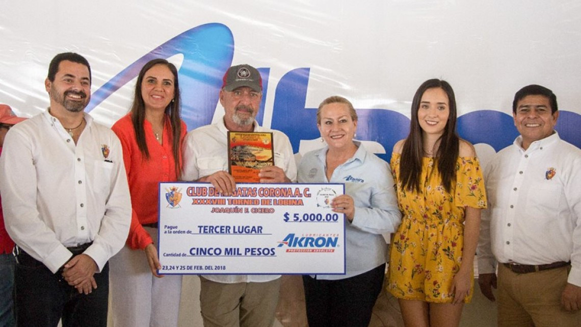 Premian a ganadores del XXXVIII Torneo de Pesca