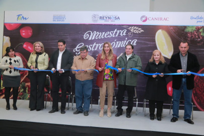 Inauguró Alcaldesa Maki Ortiz la XXX Muestra Gastronómica