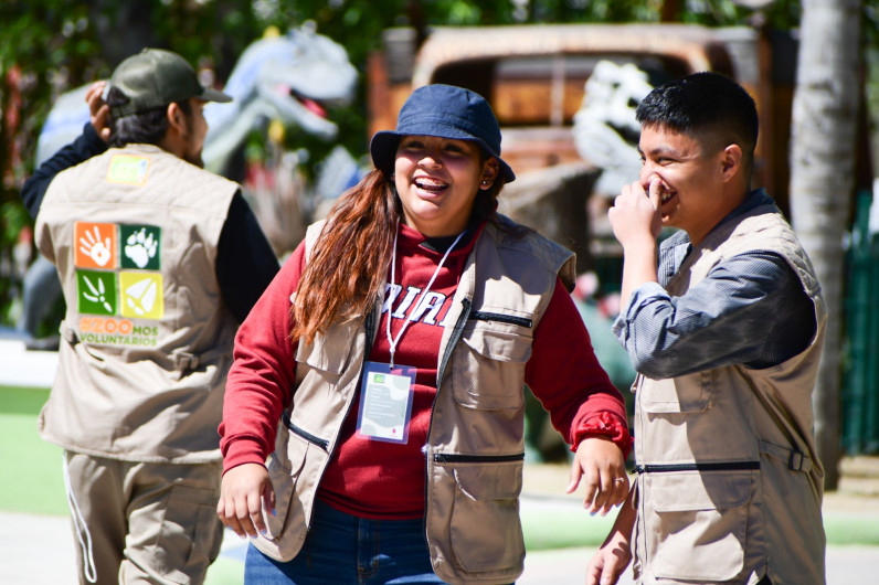 Integran a jóvenes estudiantes como voluntarios en zoológico 