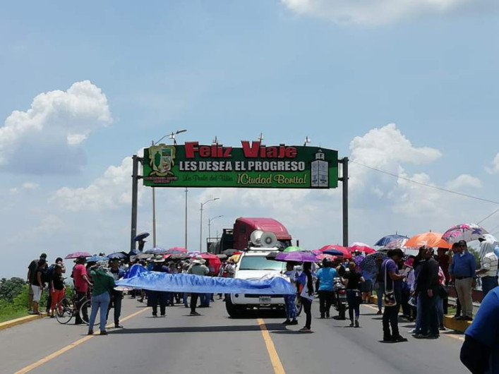 Protestantes en Honduras toman las carreteras del país
