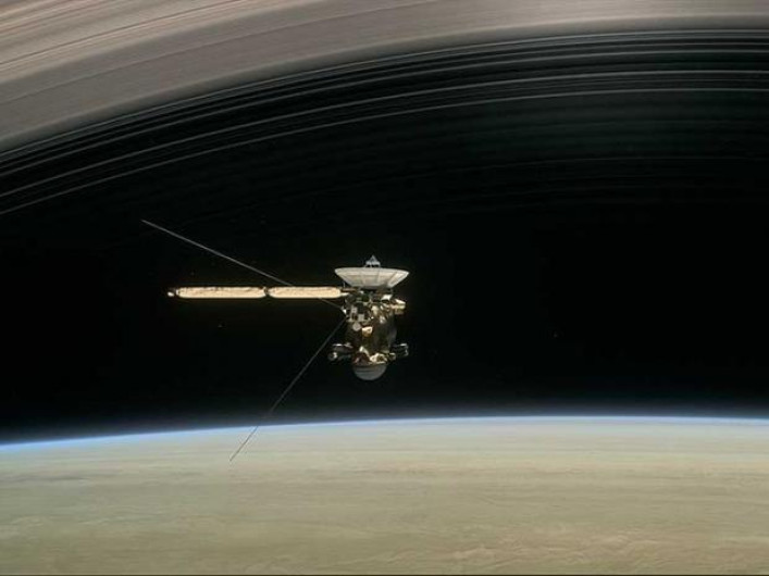 NASA presenta un video de la nave espacial Cassini en Saturno